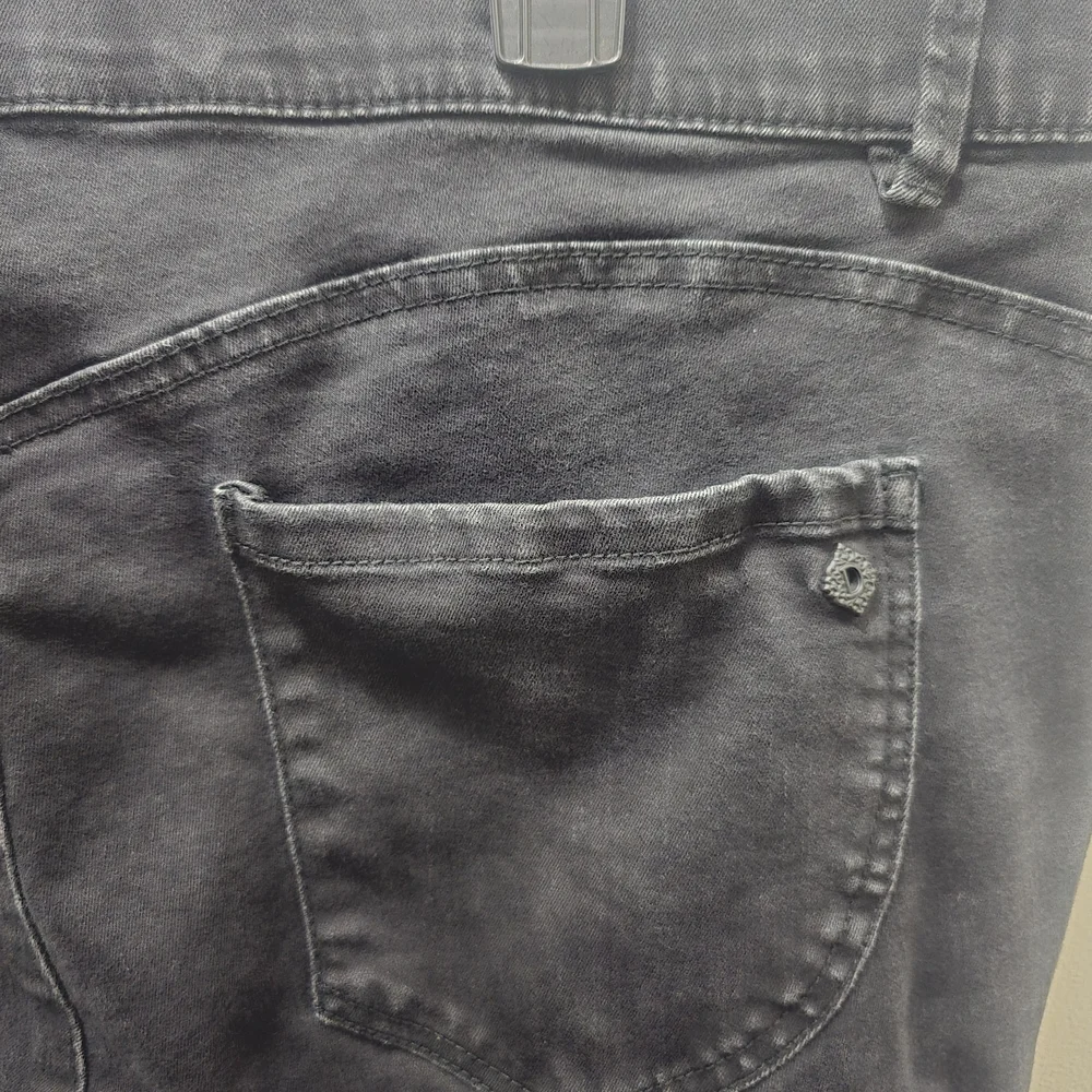 Democracy "Ab" solution Black Slim Straight Leg Jeans - Size 20W - Picture 6 of 13